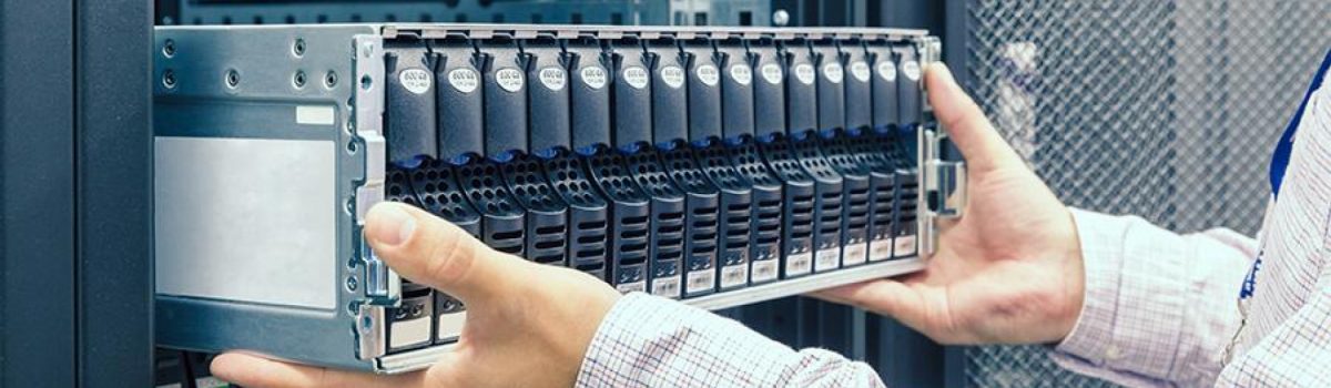 Como o serviço de Smart Hands auxilia em casos de emergências de infraestrutura de Data Centers