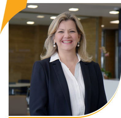Photo Adriana Manager Ascenty - Leadership